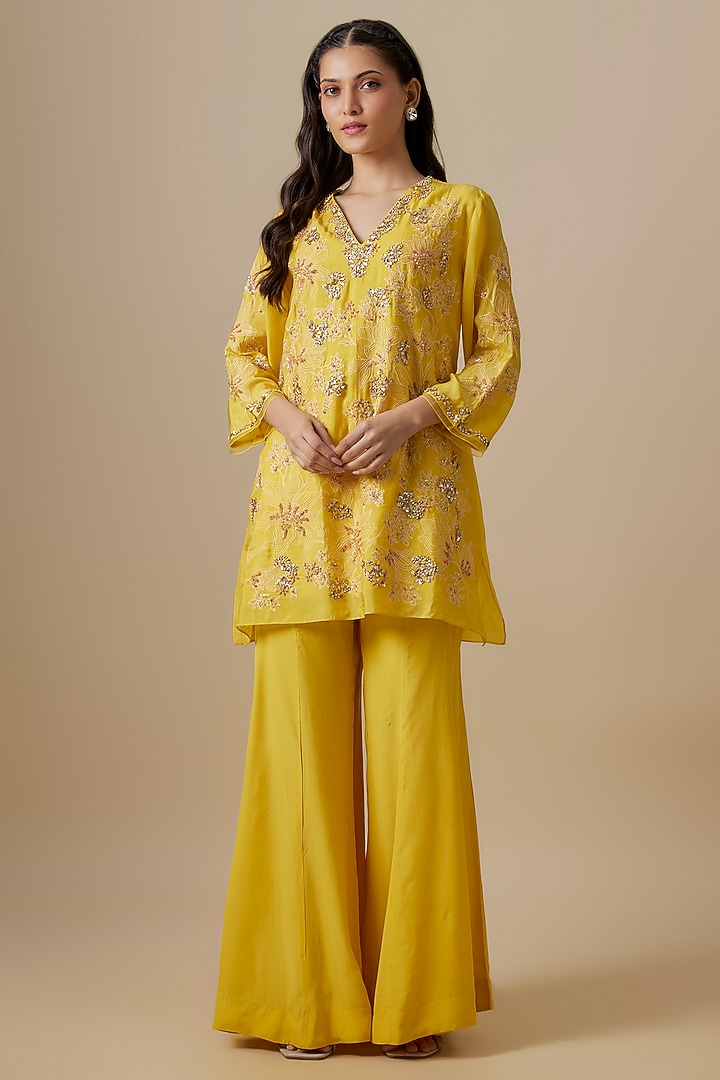 Mango-Colored Silk & Organza Thread Embroidered Kurta Set by One not two at Pernia's Pop Up Shop