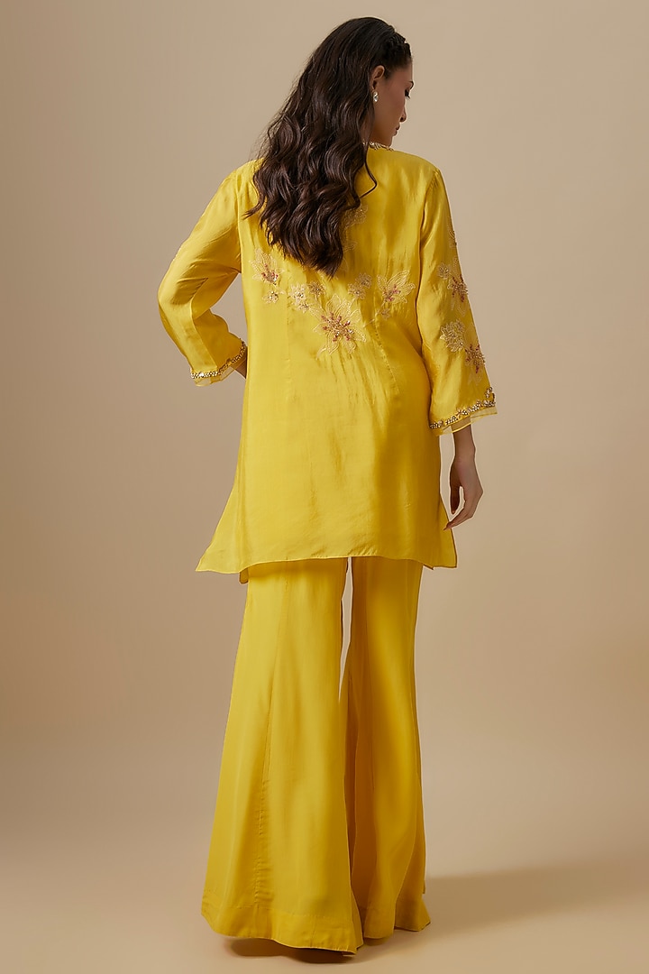 Mango-Colored Silk & Organza Thread Embroidered Kurta Set by One not two at Pernia's Pop Up Shop