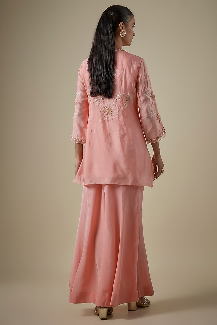 Peach Viscose Silk Floral Thread Embroidered Kurta Set by One not two at Pernia's Pop Up Shop