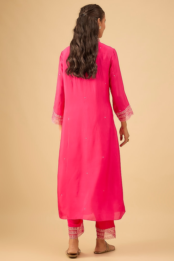 Hot Pink Viscose Silk Floral Thread Embroidered Kurta Set by One not two at Pernia's Pop Up Shop