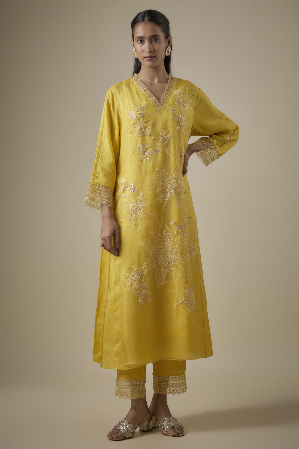 Mango Viscose Silk Floral Thread Embroidered Kurta Set by One not two at Pernia's Pop Up Shop