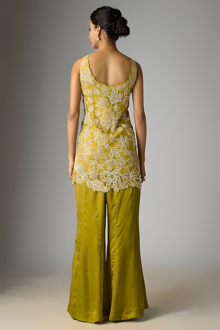 Henna Green Silk Organza Sequin Embroidered Kurta Set by One not two at Pernia's Pop Up Shop