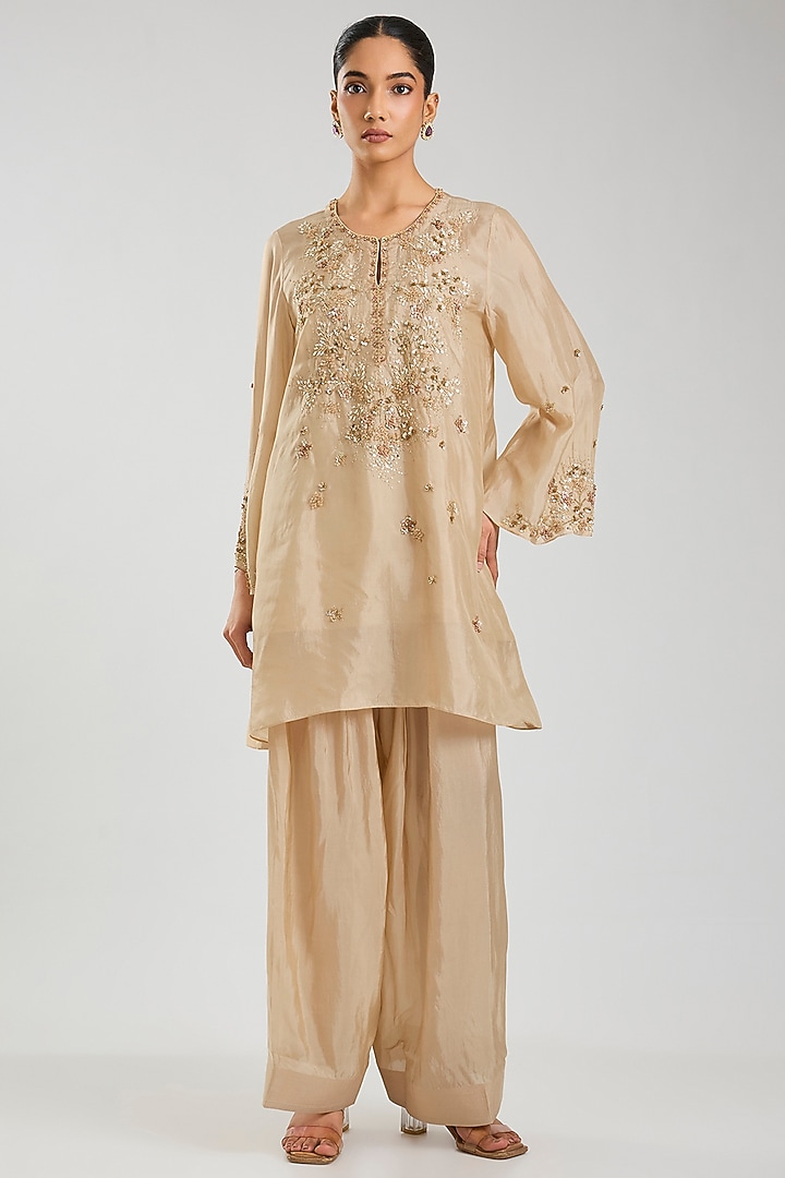 Shell-Colored Silk Hand Embroidered Kurta Set by One not two at Pernia's Pop Up Shop