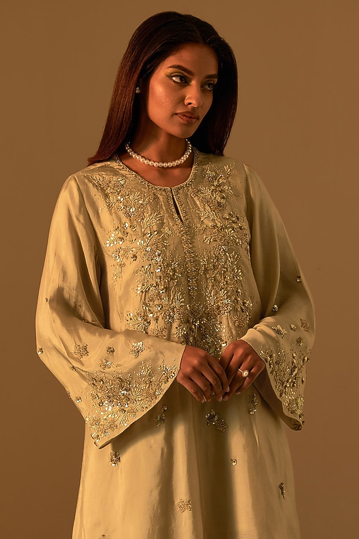 Shell-Colored Silk Hand Embroidered Kurta Set by One not two at Pernia's Pop Up Shop