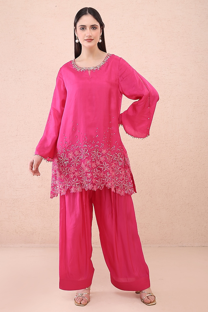 Hot Pink Silk Floral Thread Embroidered Kurta Set by One not two at Pernia's Pop Up Shop