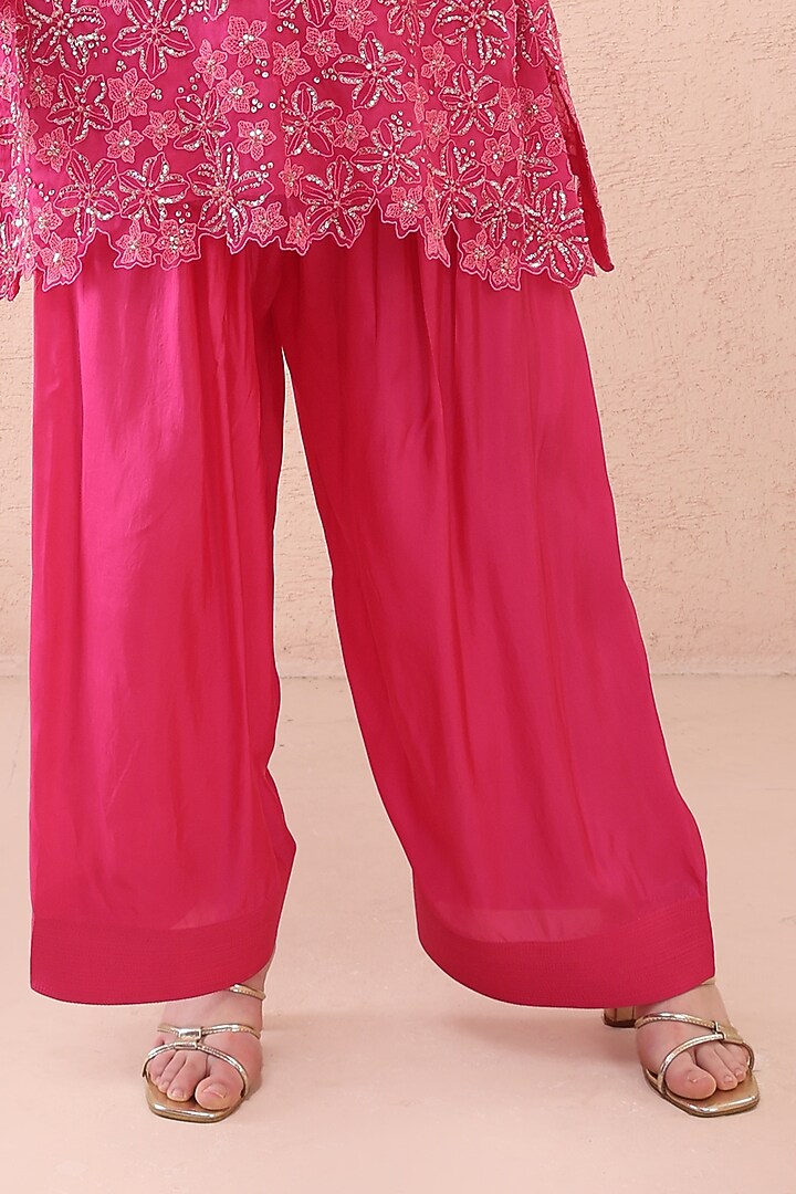 Hot Pink Silk Floral Thread Embroidered Kurta Set by One not two at Pernia's Pop Up Shop
