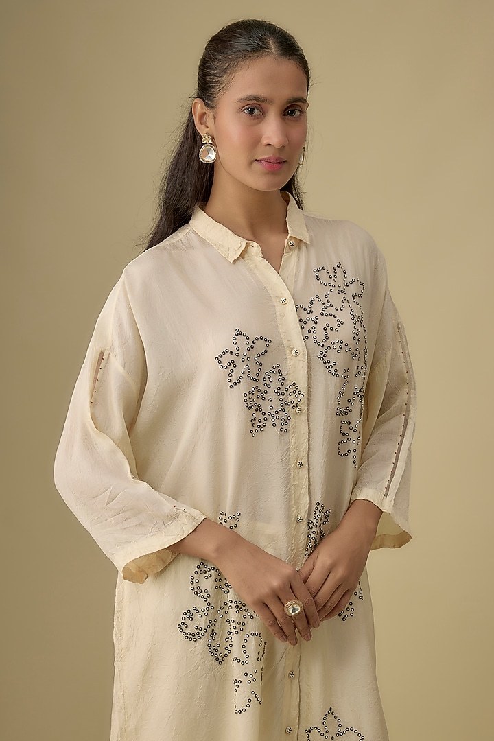 Ecru Viscose Silk Floral Hand Embroidered Kurta Set by One not two at Pernia's Pop Up Shop