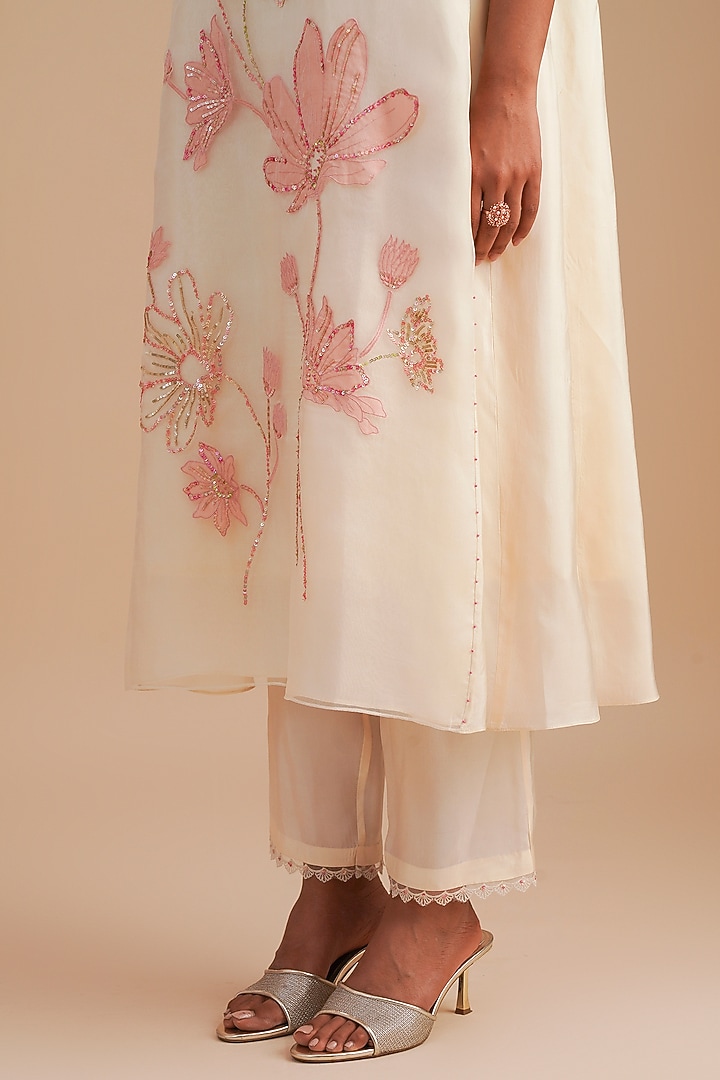 Ecru Silk & Organza Hand Embroidered Kurta Set by One not two at Pernia's Pop Up Shop