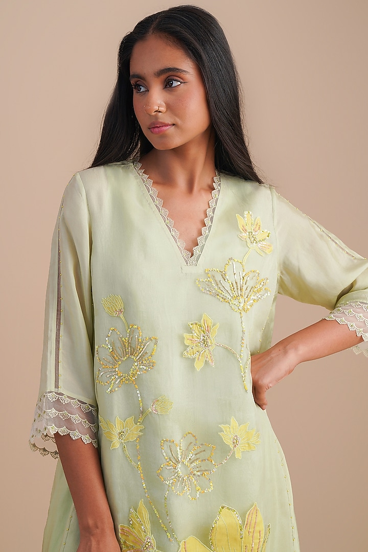 Mist Silk & Organza Hand Embroidered Kurta Set by One not two at Pernia's Pop Up Shop