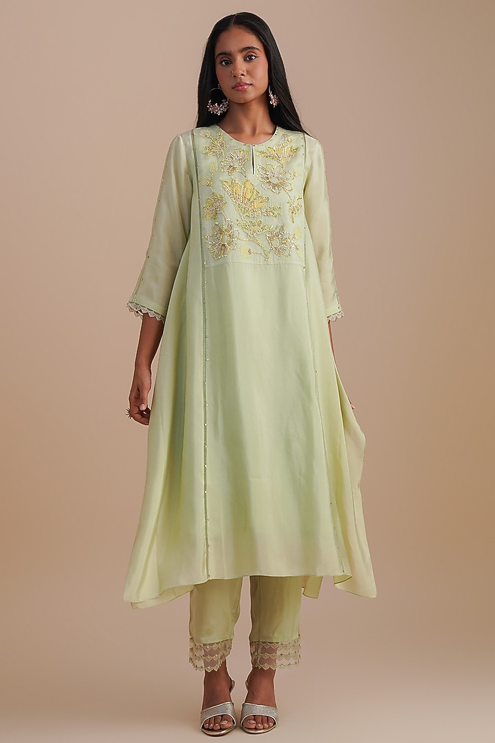 Mist Silk & Organza Floral Hand Embroidered Kurta Set by One not two at Pernia's Pop Up Shop