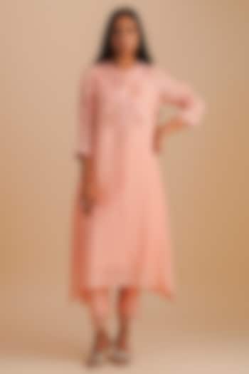 Blush Silk & Organza Floral Hand Embroidered Kurta Set by One not two at Pernia's Pop Up Shop