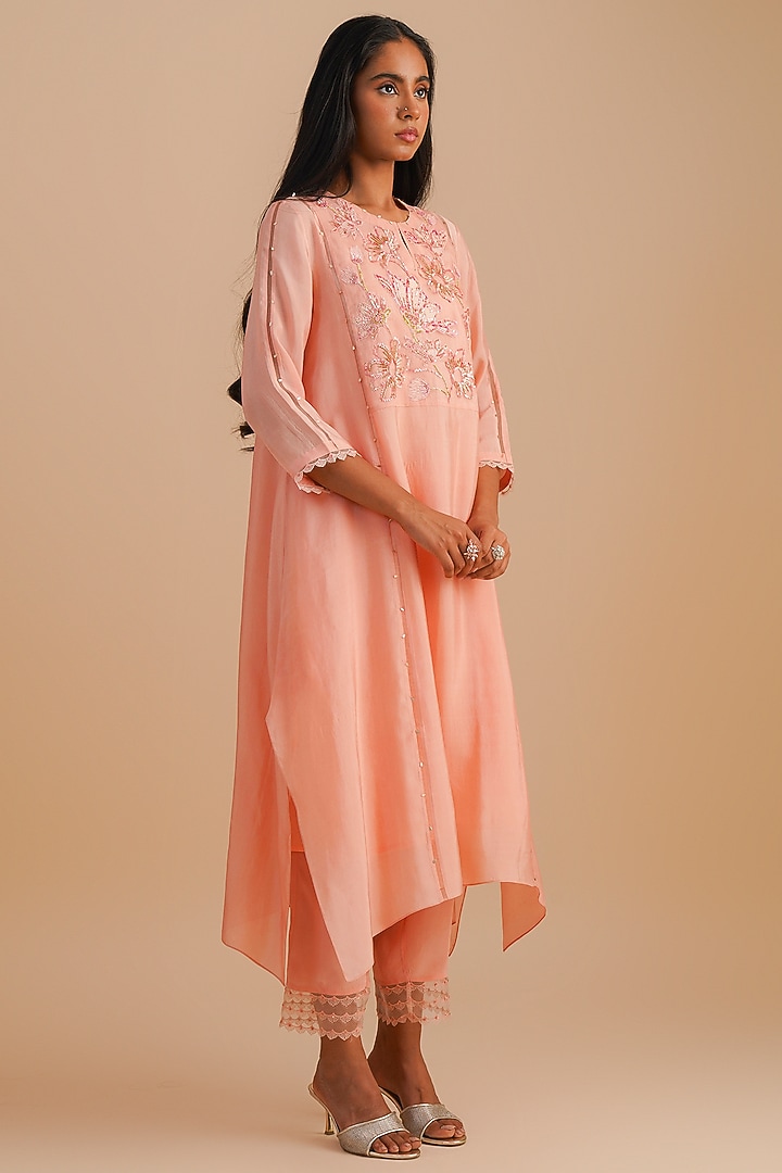 Blush Silk & Organza Floral Hand Embroidered Kurta Set by One not two at Pernia's Pop Up Shop