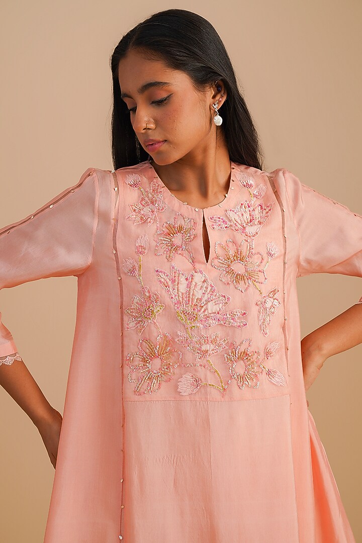 Blush Silk & Organza Floral Hand Embroidered Kurta Set by One not two at Pernia's Pop Up Shop
