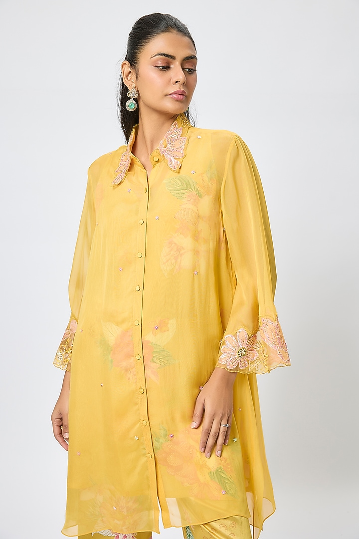 Daffodil Silk & Organza Hand Embroidered Kurta Set by One not two at Pernia's Pop Up Shop