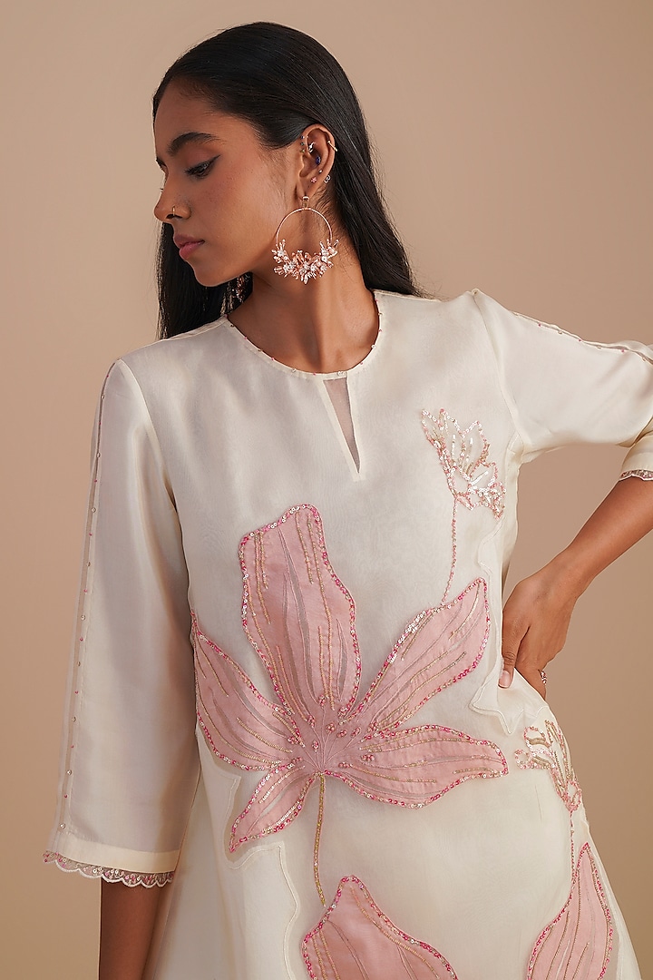 Ecru Silk Organza Hand Embroidered Kurta Set by One not two at Pernia's Pop Up Shop