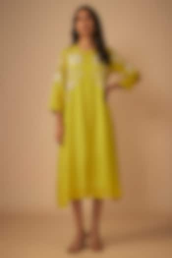 Citrine Yellow Crushed Silk Floral Hand Embroidered A-Line Kurta by One not two at Pernia's Pop Up Shop