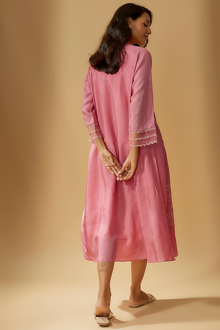 Rose Viscose Silk Embroidered Kurta by One not two at Pernia's Pop Up Shop