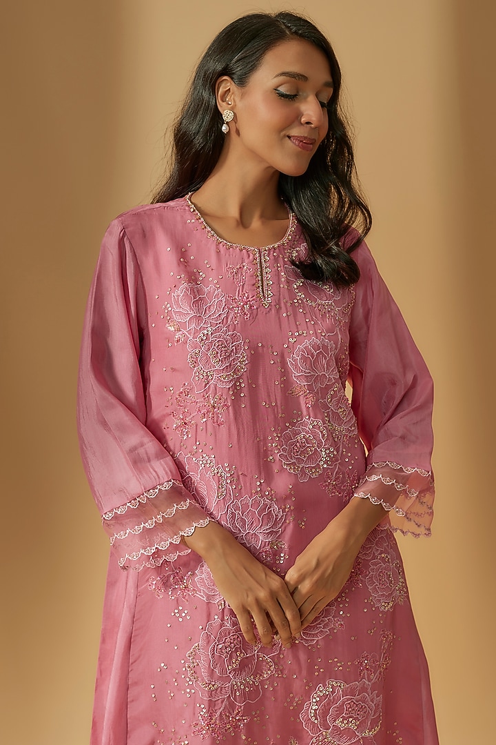 Rose Viscose Silk Embroidered Kurta by One not two at Pernia's Pop Up Shop
