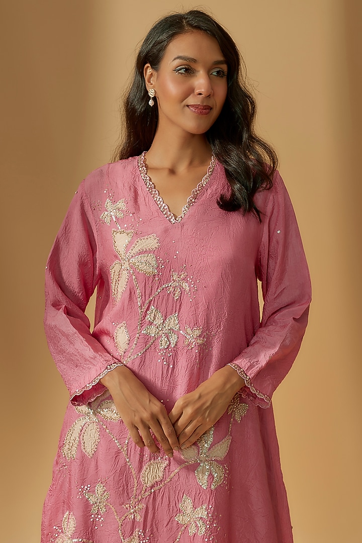 Rose Viscose Silk Embroidered Kurta by One not two at Pernia's Pop Up Shop