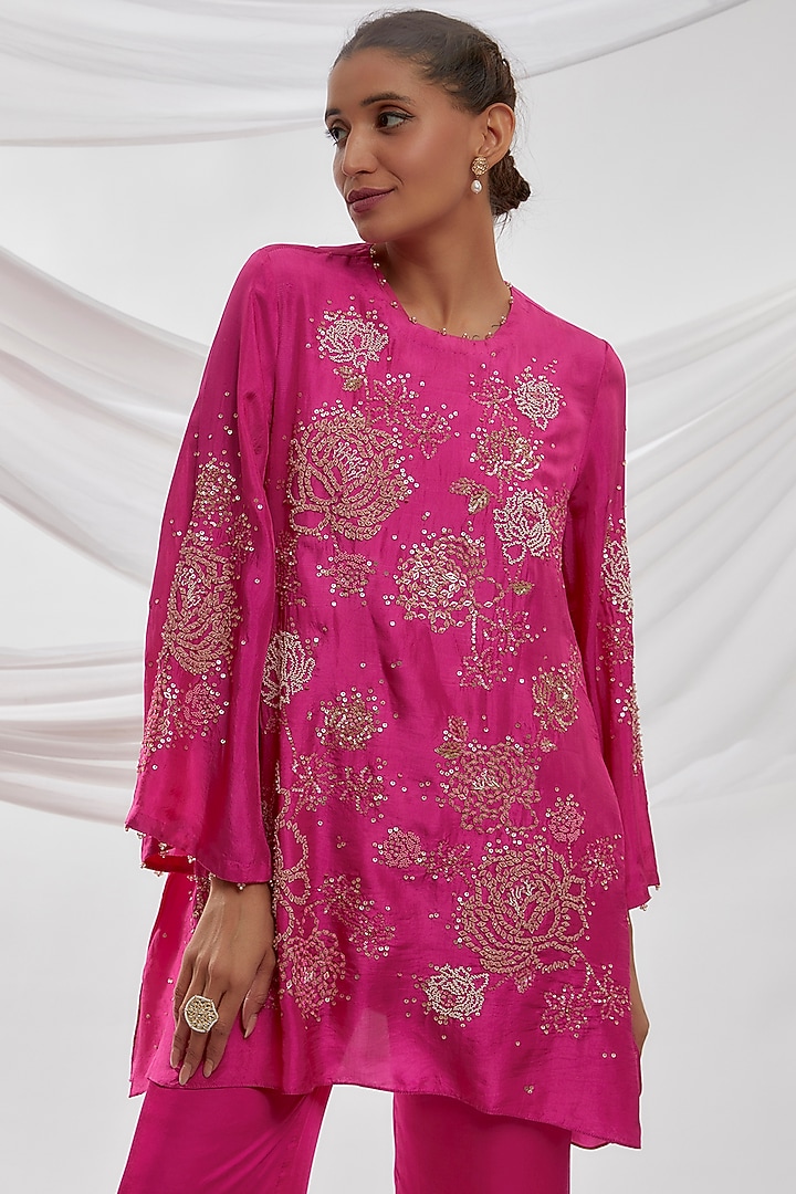 Hot Pink Viscose Silk Floral Embroidered Kurta Set by One not two at Pernia's Pop Up Shop