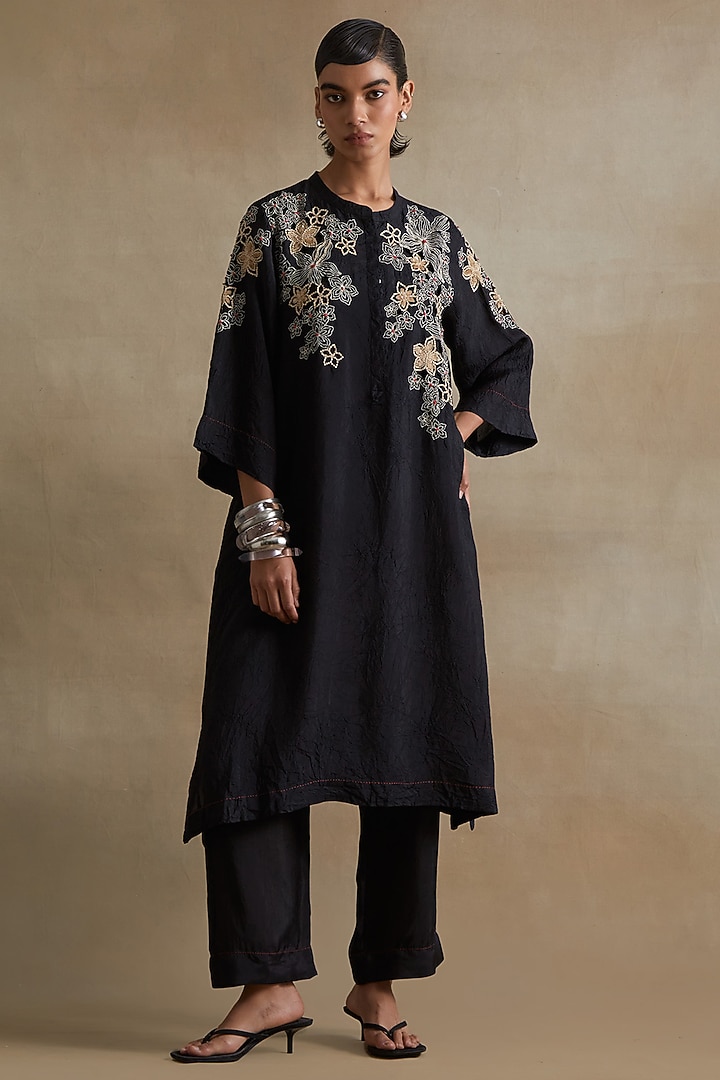Black Silk Floral Cutwork Kurta Set by One not two at Pernia's Pop Up Shop