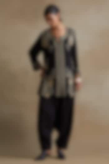 Black Silk Floral Cutwork Kurta Set by One not two at Pernia's Pop Up Shop