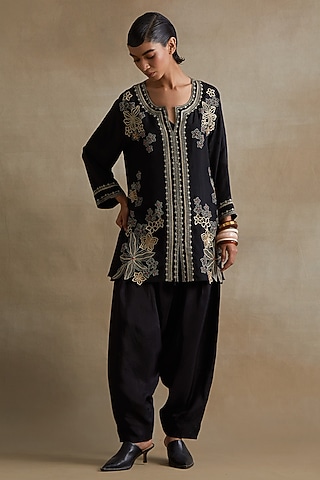 Black Silk Floral Cutwork Kurta Set by One not two