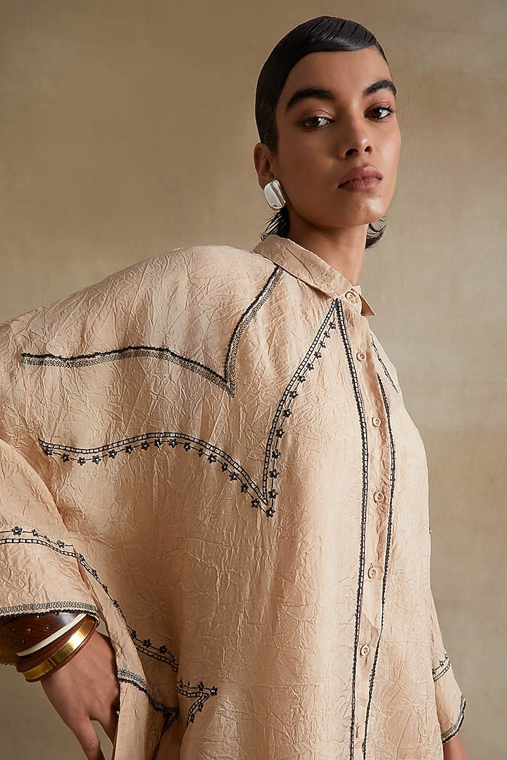 Clay Colored Silk Thread Embroidered Kurta Set by One not two at Pernia's Pop Up Shop
