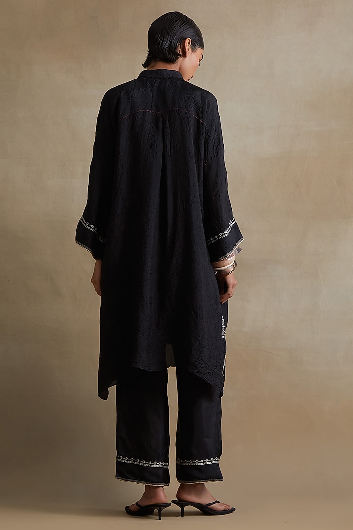 Black Silk Thread Embroidered Kurta Set by One not two at Pernia's Pop Up Shop