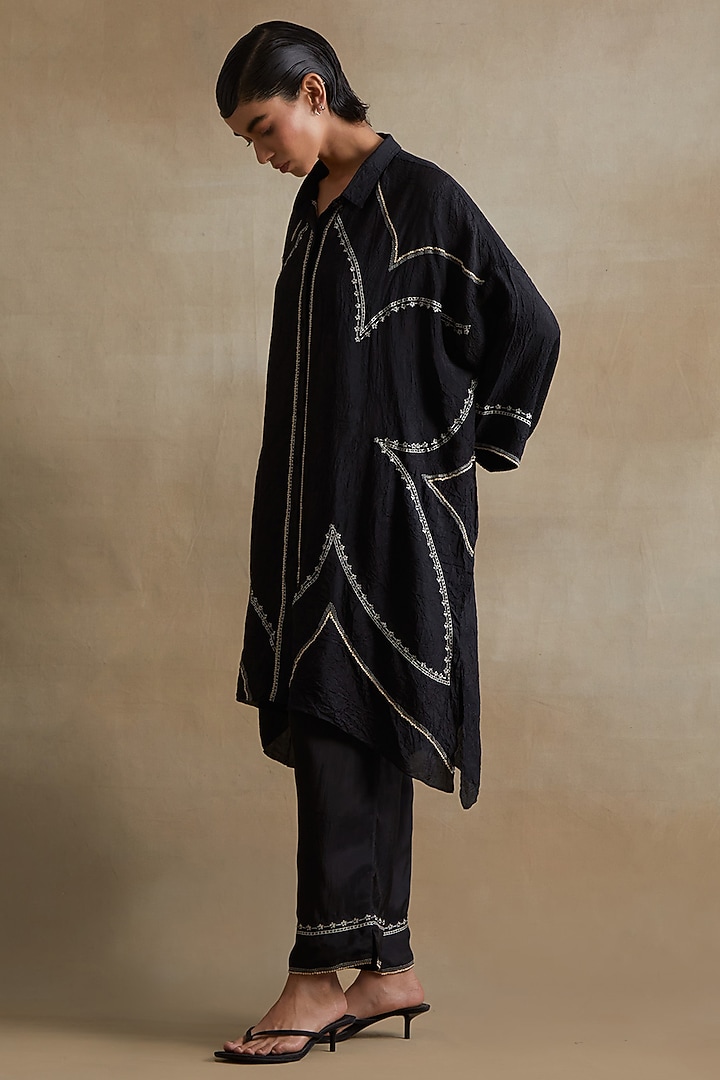 Black Silk Thread Embroidered Kurta Set by One not two at Pernia's Pop Up Shop