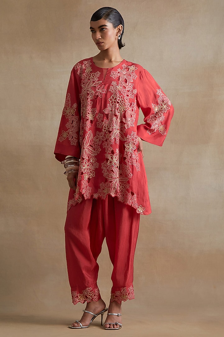 Tomato Colored Silk Floral Cutwork Kurta Set by One not two at Pernia's Pop Up Shop