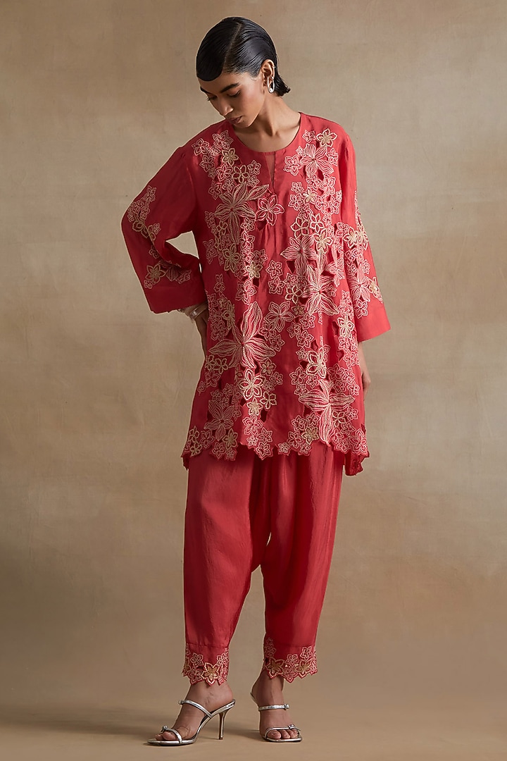 Tomato Colored Silk Floral Cutwork Kurta Set by One not two at Pernia's Pop Up Shop