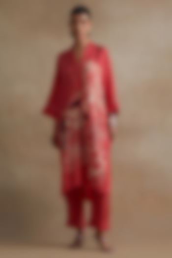 Tomato Colored Silk Hand Embroidered Kurta Set by One not two at Pernia's Pop Up Shop
