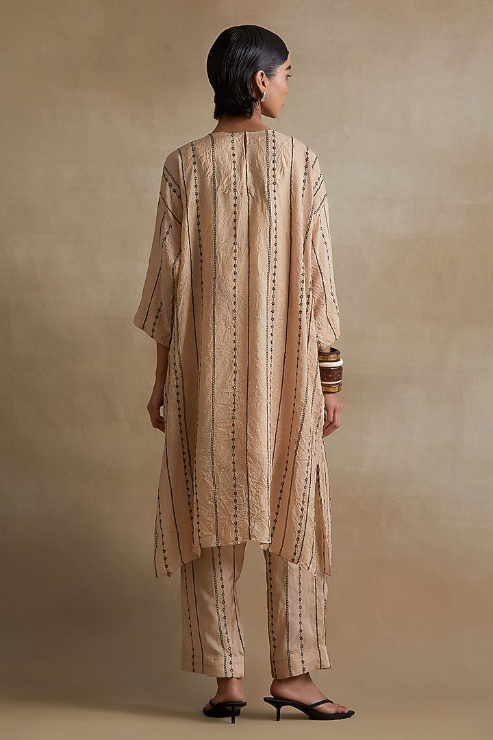Clay Colored Silk Thread Embroidered Kurta Set by One not two at Pernia's Pop Up Shop