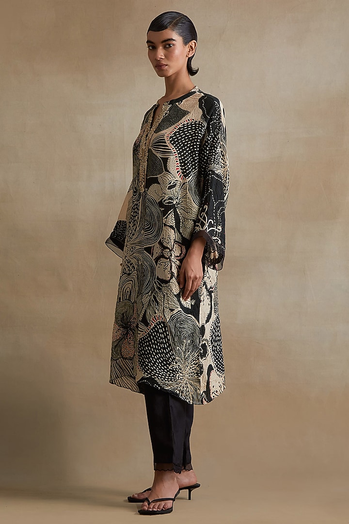 Clay Colored Silk Sequins Embroidered Kurta Set by One not two at Pernia's Pop Up Shop