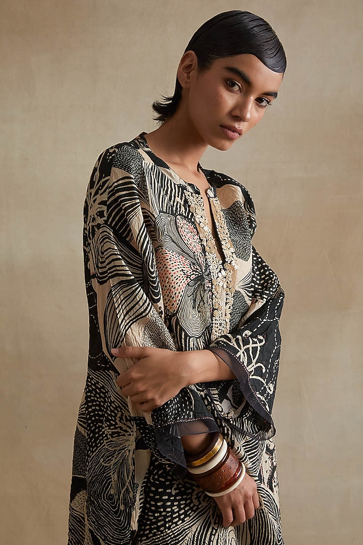 Clay Colored Silk Sequins Embroidered Kurta Set by One not two at Pernia's Pop Up Shop