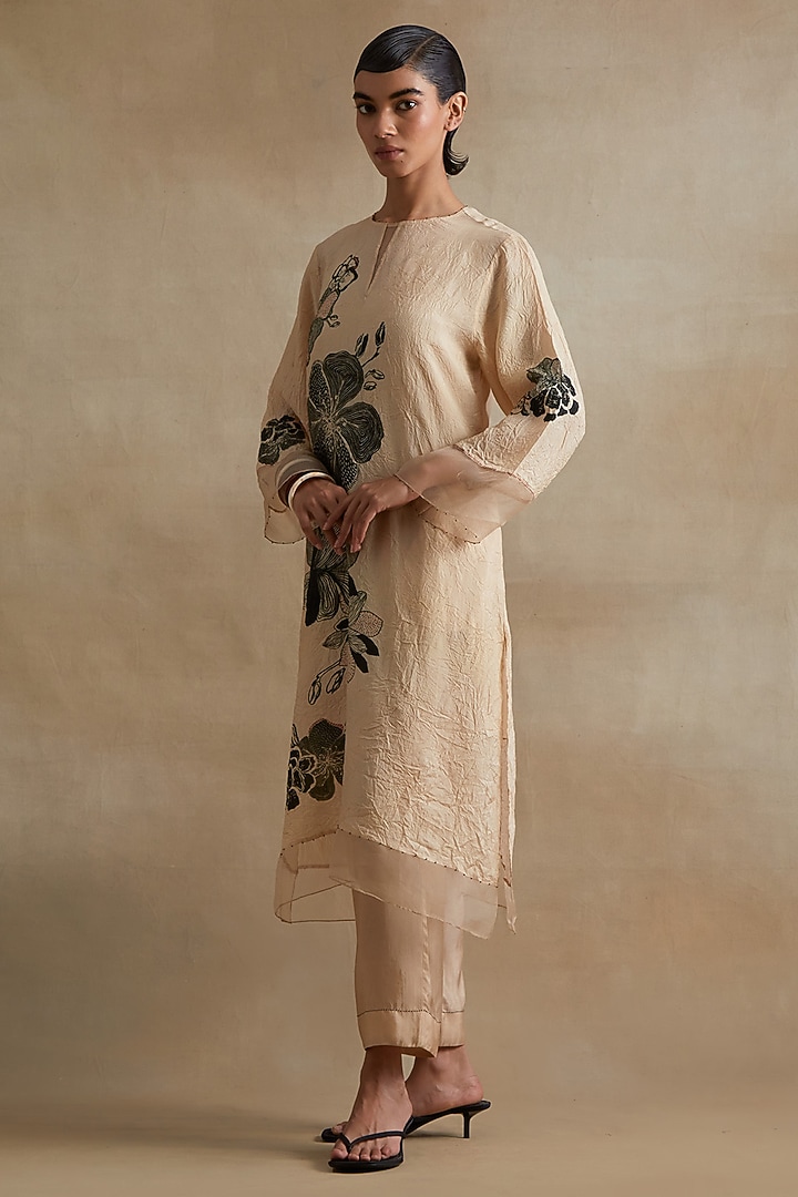 Clay Colored Silk Floral Printed Kurta Set by One not two at Pernia's Pop Up Shop