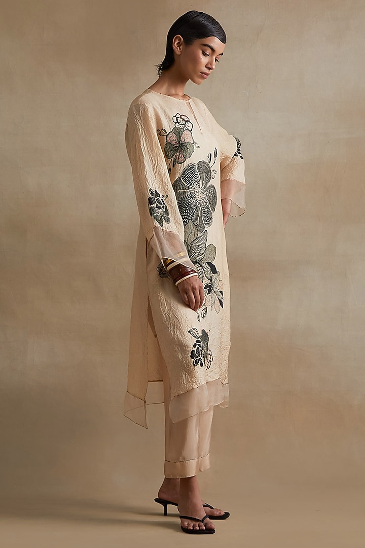 Clay Colored Silk Floral Printed Kurta Set by One not two at Pernia's Pop Up Shop