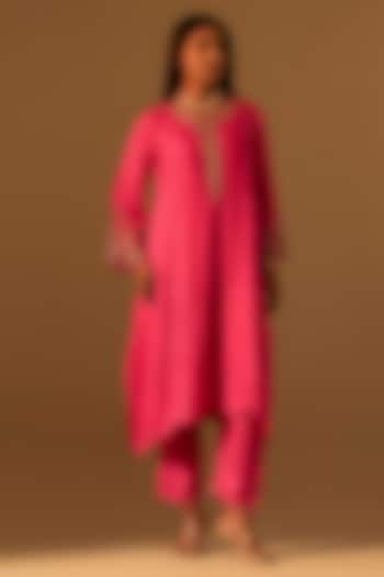 Hot Pink Silk Crystal Embellished Kurta Set by One not two at Pernia's Pop Up Shop