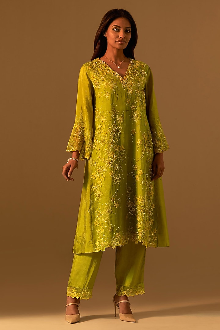 Henna-Colored Silk Organza Floral Thread Embroidered Kurta Set by One not two at Pernia's Pop Up Shop