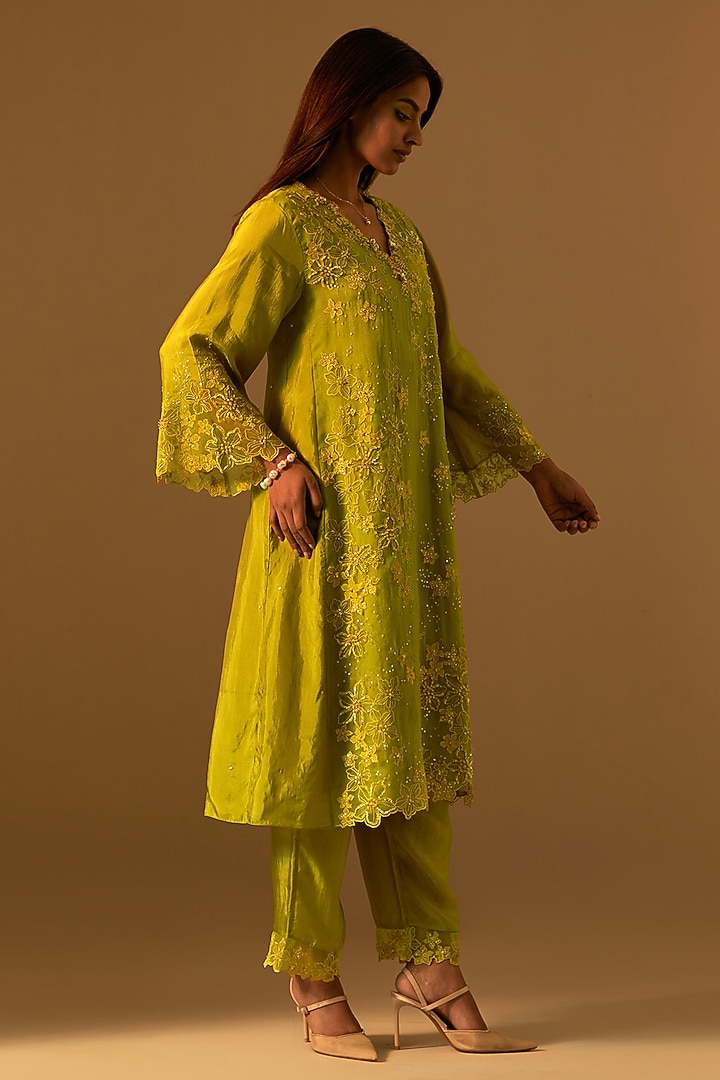 Henna-Colored Silk Organza Floral Thread Embroidered Kurta Set by One not two at Pernia's Pop Up Shop