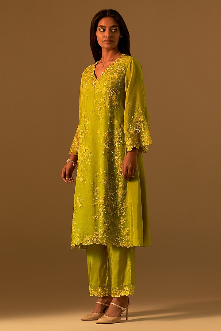 Henna-Colored Silk Organza Floral Thread Embroidered Kurta Set by One not two at Pernia's Pop Up Shop