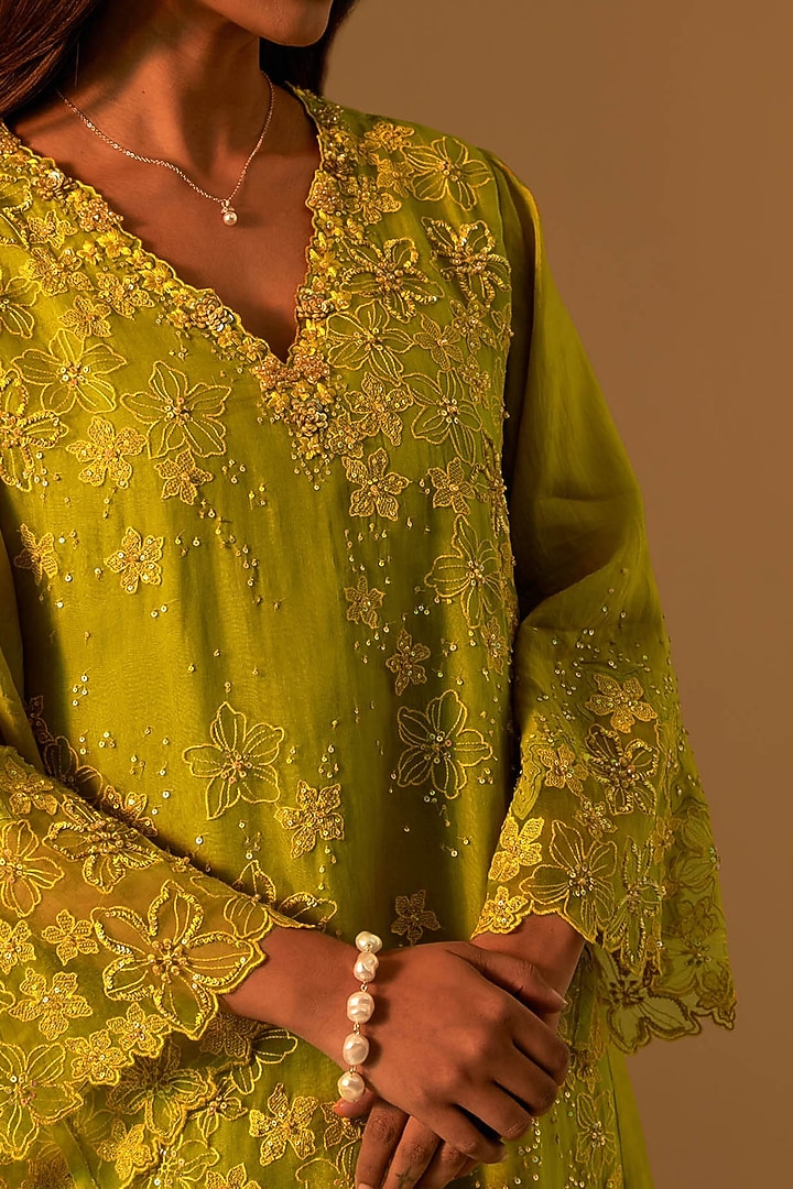Henna-Colored Silk Organza Floral Thread Embroidered Kurta Set by One not two at Pernia's Pop Up Shop