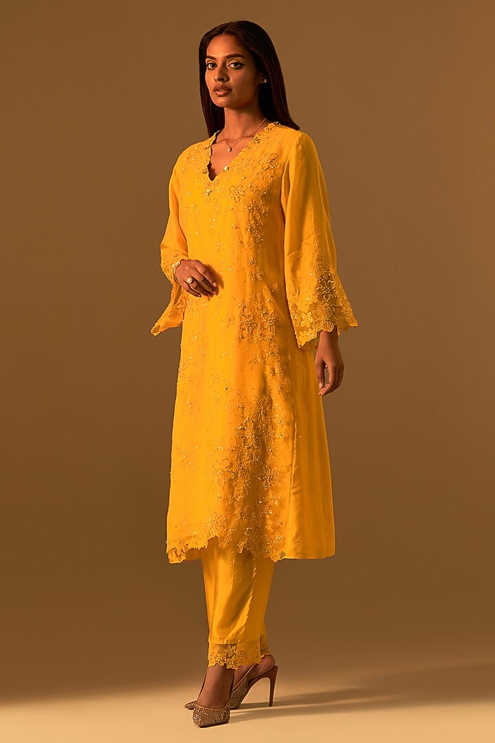Saffron Silk Organza Floral Thread Embroidered Kurta Set by One not two at Pernia's Pop Up Shop