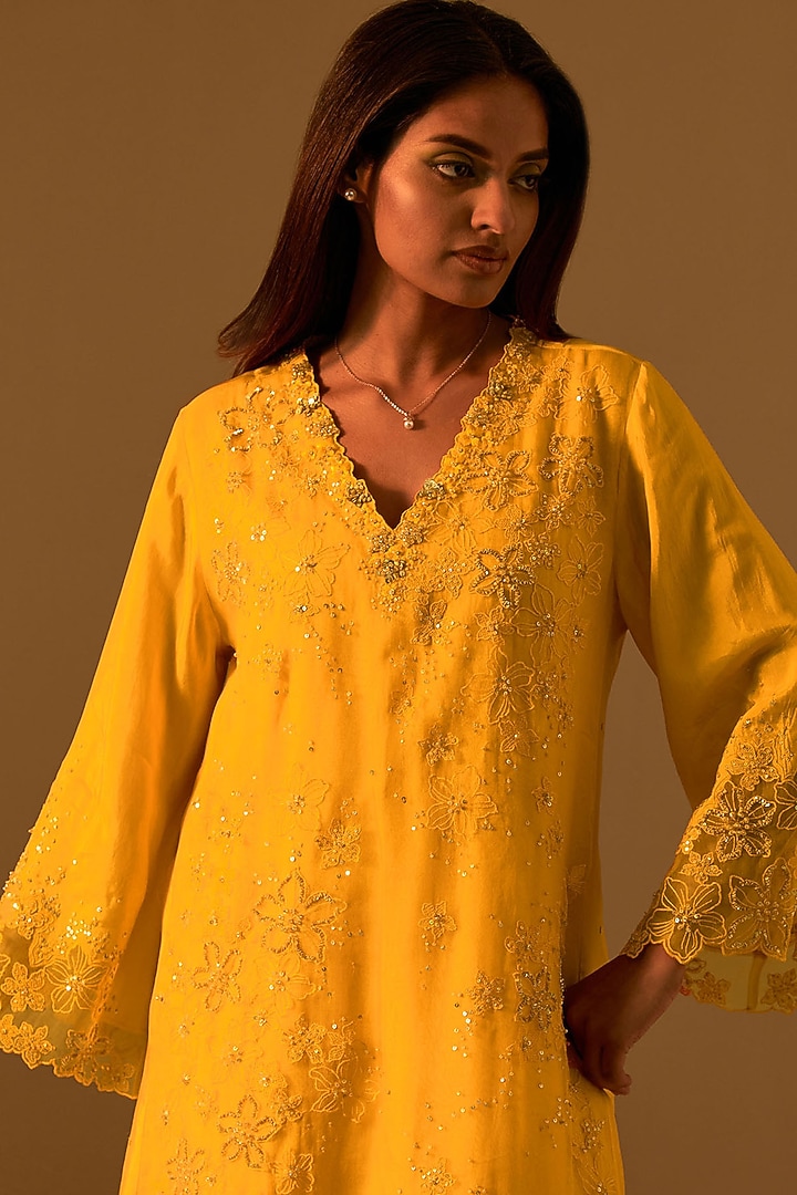Saffron Silk Organza Floral Thread Embroidered Kurta Set by One not two at Pernia's Pop Up Shop
