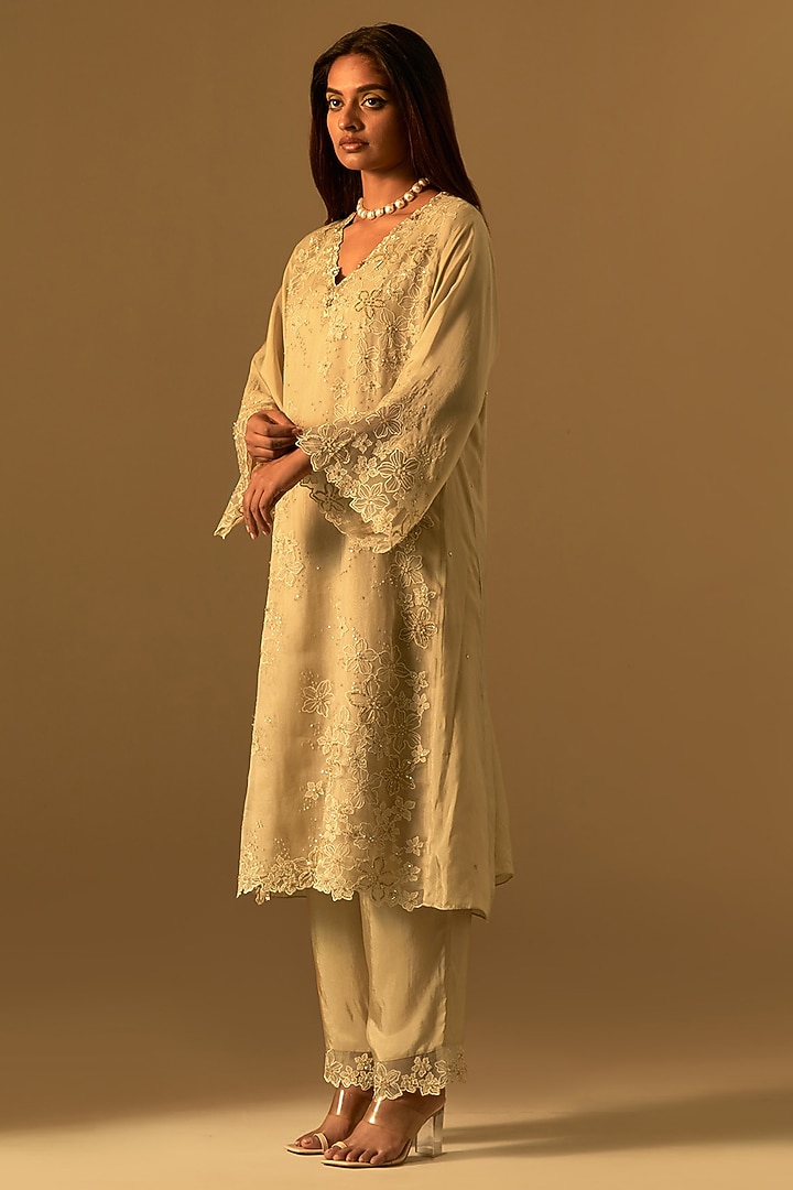 Shell-Colored Silk Organza Thread Embroidered Kurta Set by One not two at Pernia's Pop Up Shop