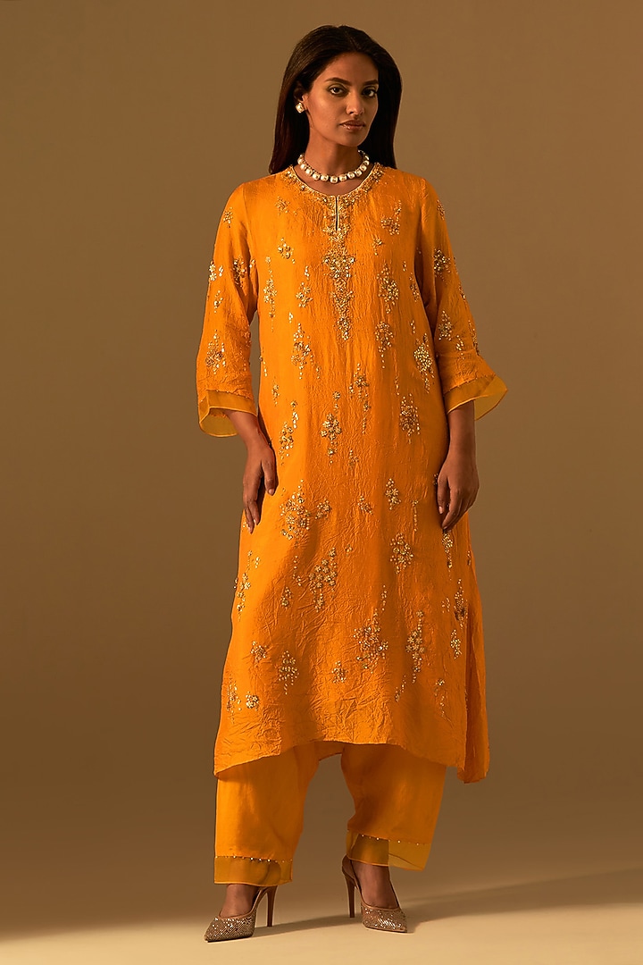 Tangerine-Colored Silk Organza Thread Embroidered Kurta Set by One not two at Pernia's Pop Up Shop