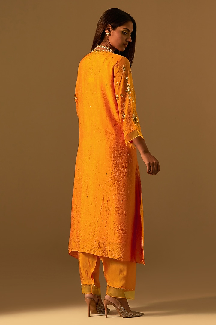 Tangerine-Colored Silk Organza Thread Embroidered Kurta Set by One not two at Pernia's Pop Up Shop