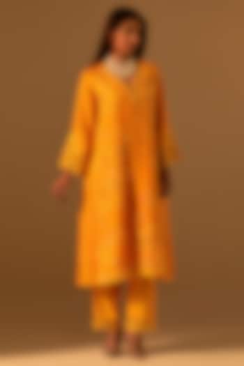 Tangerine-Colored Silk Bead Hand Embroidered Kurta Set by One not two at Pernia's Pop Up Shop
