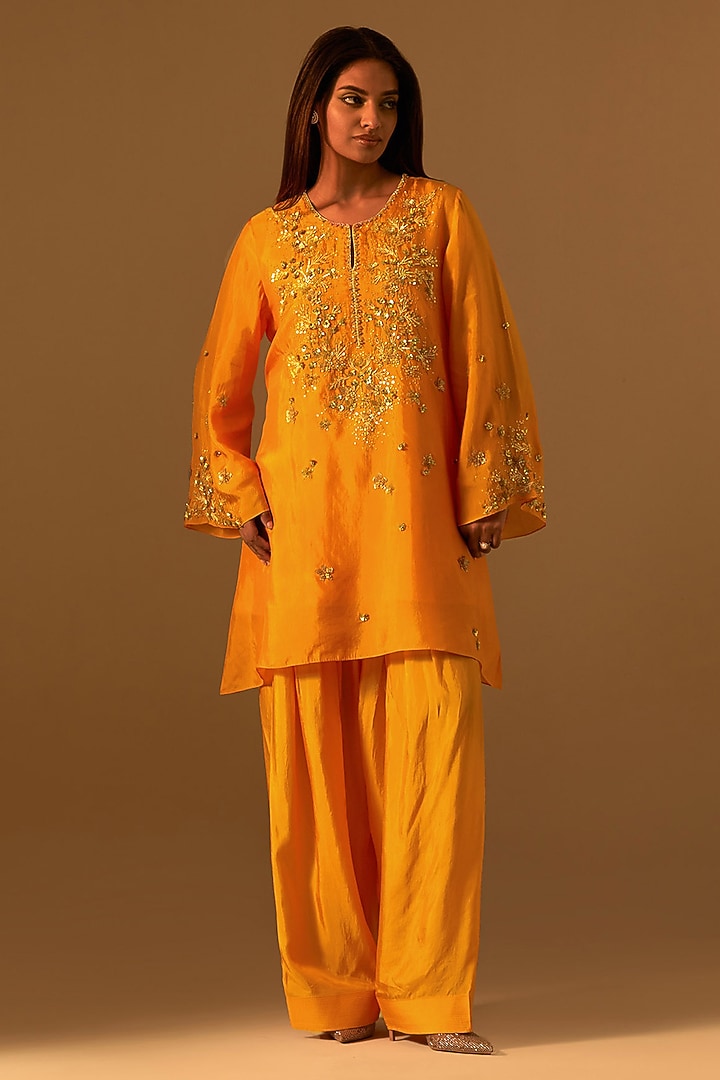 Tangerine-Colored Silk Hand Embroidered Kurta Set by One not two at Pernia's Pop Up Shop
